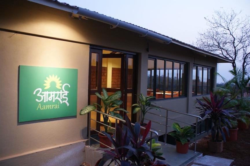 Mango Village Resort Guhāgar Екстериор снимка
